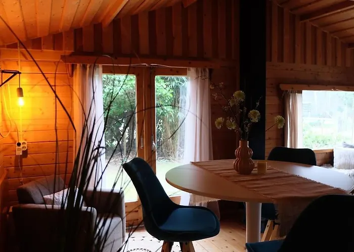 Sfeervol Houten I Bosrijk Veluwe Semesterbostad *